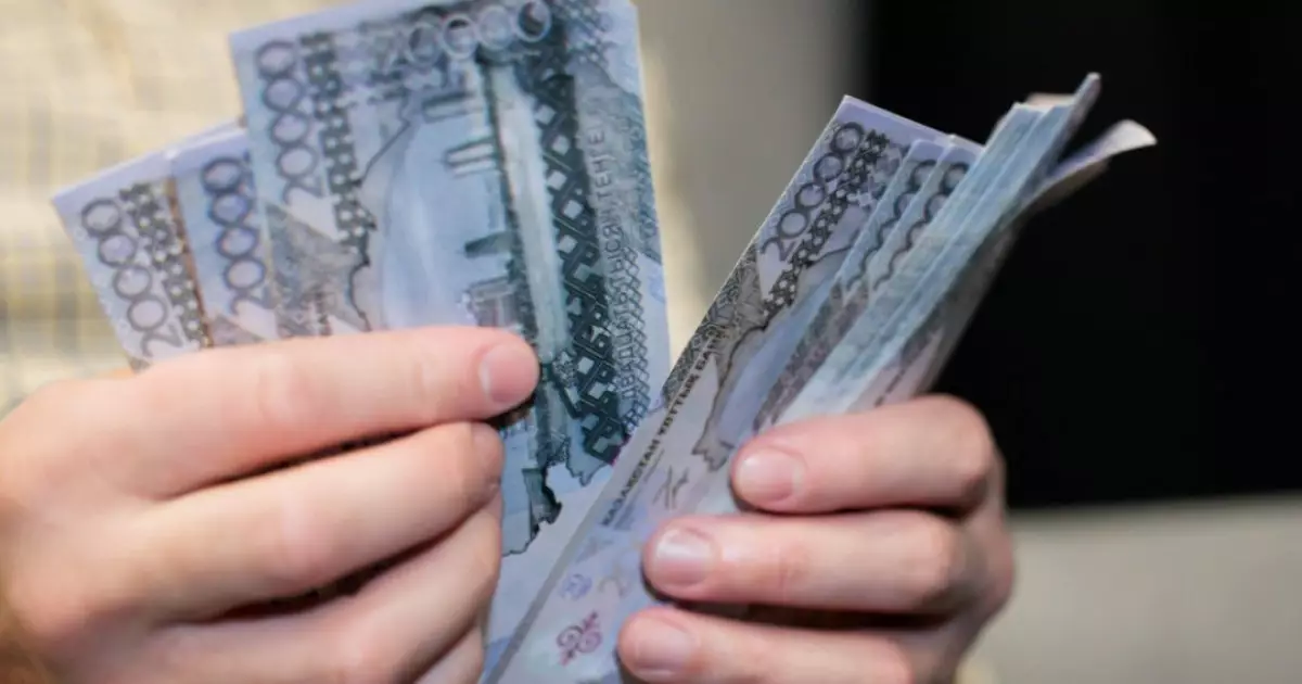  Қыз бұрынғы сүйіктісін бопсалап, 25 миллион теңге талап еткен 