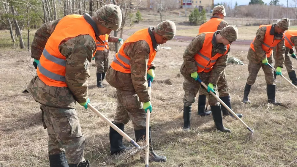 Более 200 жителей Акколя приняли участие в акции “Таза Қазақстан“