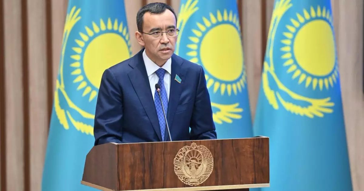  Мәулен Әшімбаев Самарқандта қазақ-өзбек зиялылары форумына қатысты 