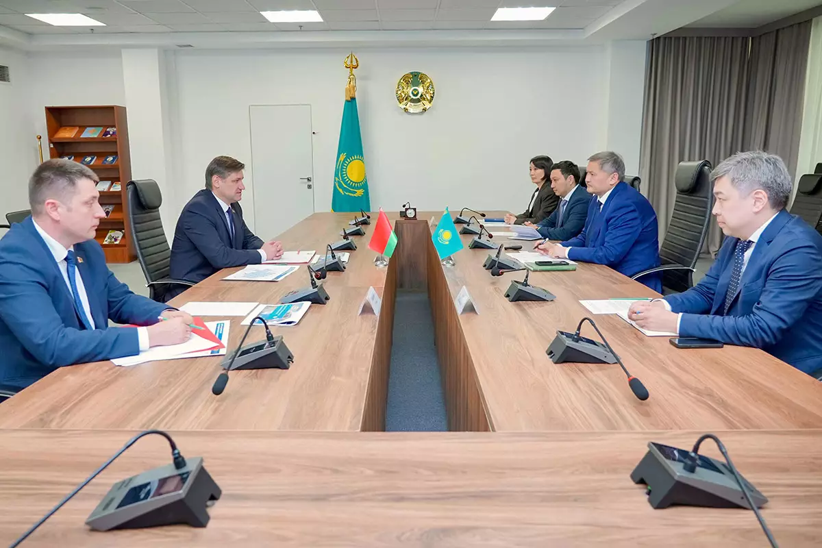 Беларусь и Казахстан активизируют совместные программы и грантовые проекты.