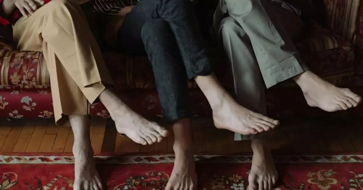  Аяқ айқастырып отыру зиян ба? – ғалымдар жауап берді 