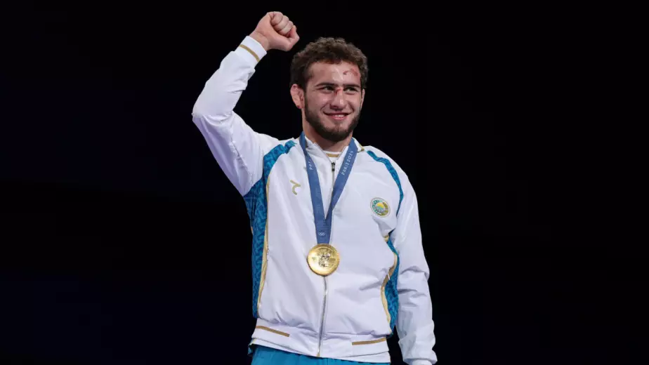 Олимпийский чемпион из Узбекистана Жамалов сенсационно проиграл на ЧА-2026