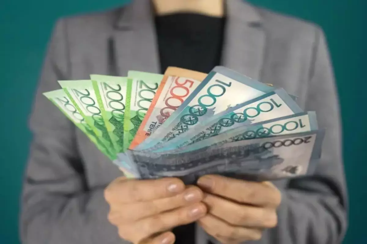 Семейде бұрын сотталған әйел қоғамдық қорға басшы болып, 130 миллион теңге жымқырған