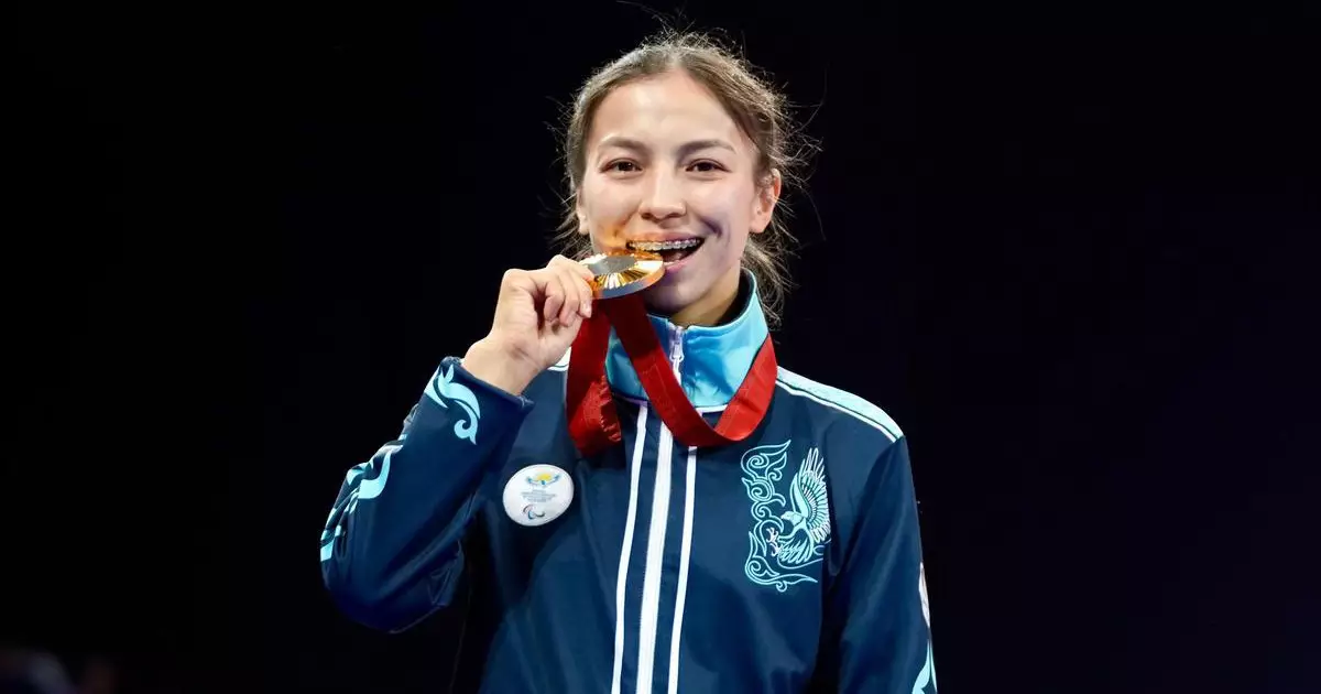   Паралимпиада чемпионы Ақмарал Науатбек ана атанды (видео)   