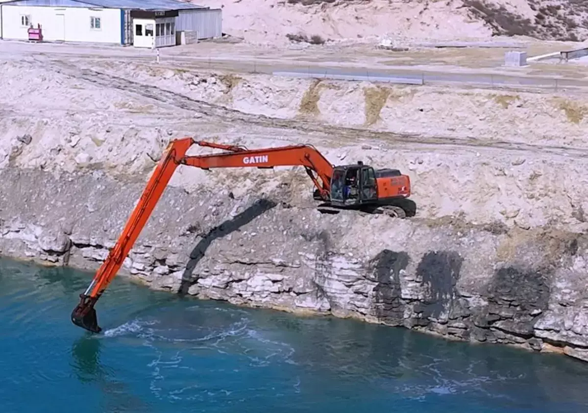 В Актау ведётся углубление водозаборного канала - новости на Lada.kz 10.04.2026