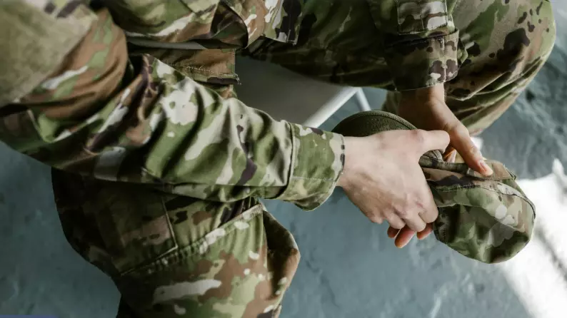 Парашютпен оқу-жаттығу кезінде курсант қаза тапты – Ақтөбеде әскери қызметкерлер сотталды