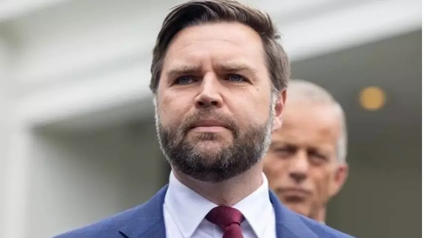 Вэнс Пәкістанға ұшты: Вашингтон Тегеранмен диалогқа дайын