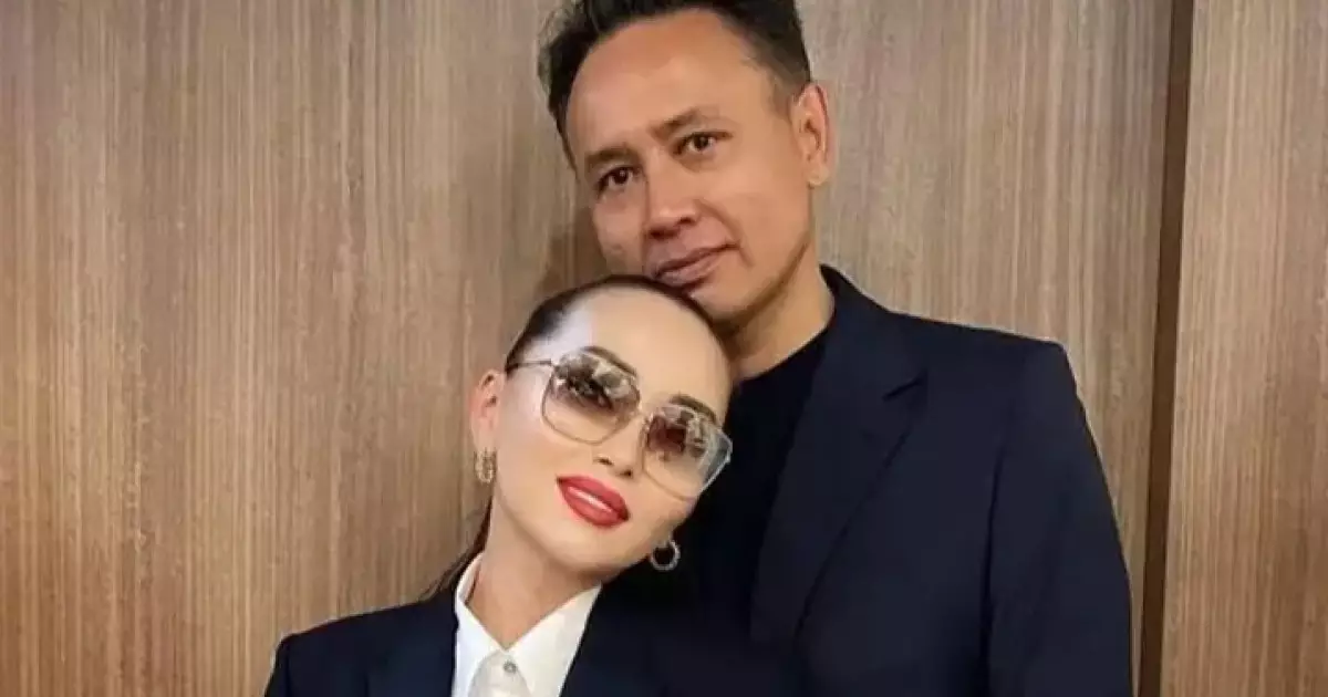  “Алагөзов айнытпай хештегі”: Баян Алагөзова күйеуінің биін қайталаған жанға 500 мың теңге бермек 