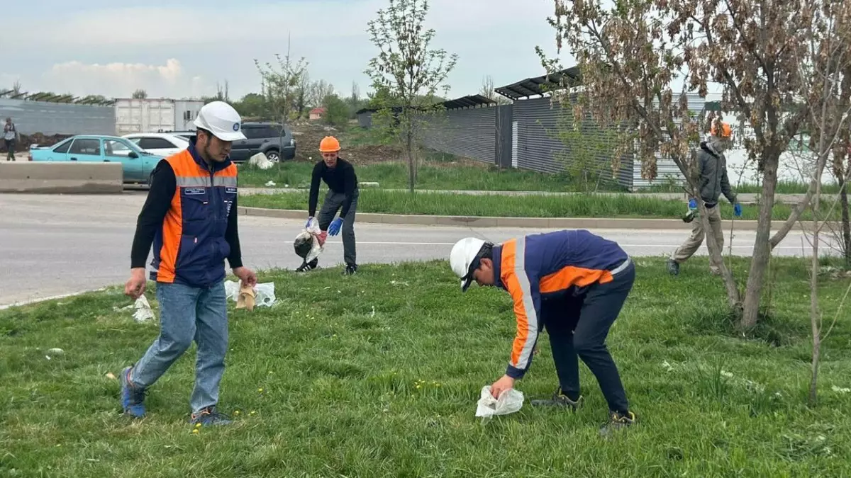 «Таза Қазақстан»: Алматыда құрылыс компаниялары сенбілікке қатысты