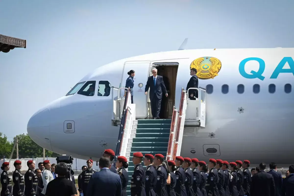 Қасым-Жомарт Тоқаев Өзбекстанға жұмыс сапарымен барды