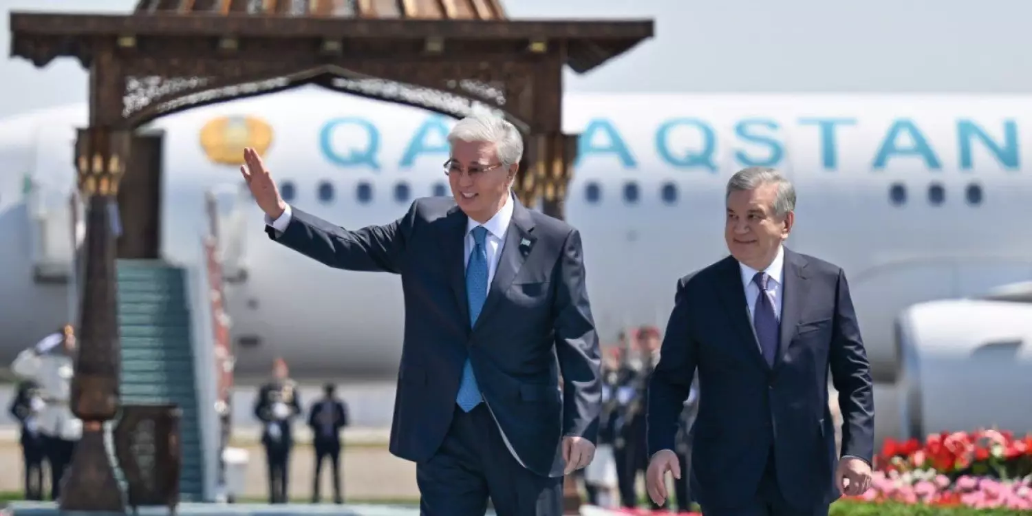 Президент Тоқаев Өзбекстанға жұмыс сапарымен барды
