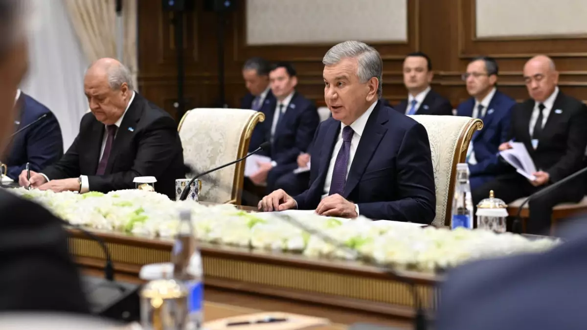 Бұхарадағы тарихи кездесу: Қазақстан мен Өзбекстан жаңа жол картасын қабылдайды