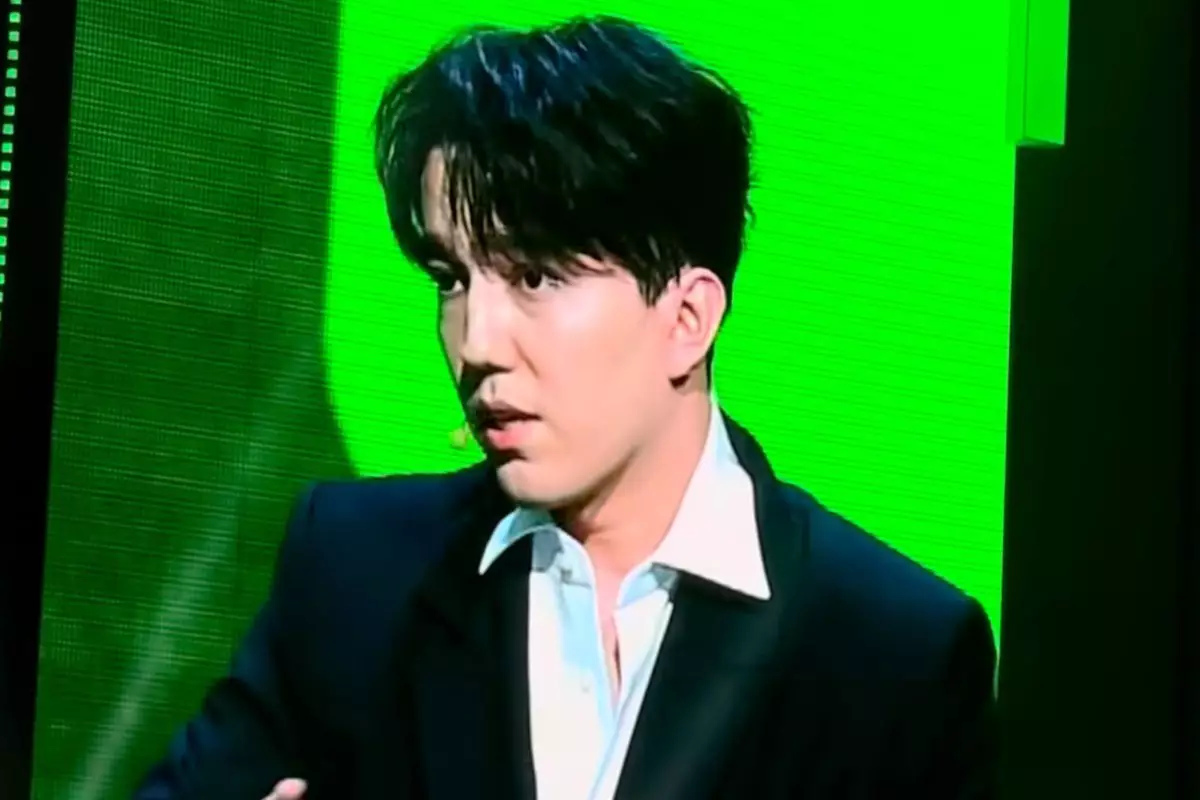 «Ақылды бала ғой»: Димаш Құдайберген жастарға қандай кеңес берді