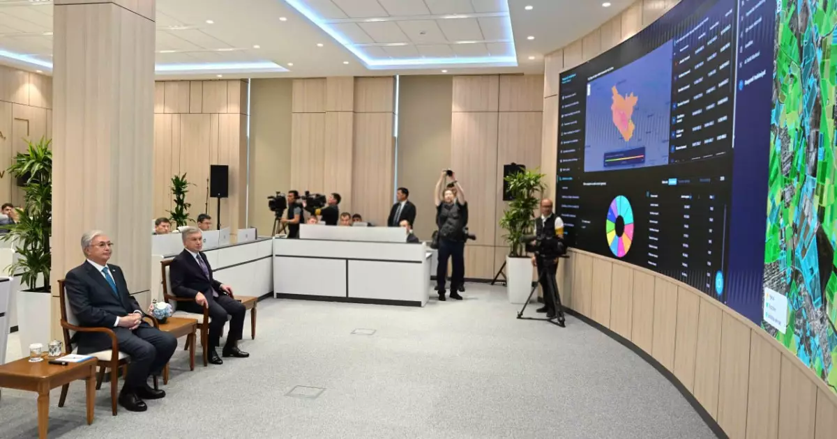   Қазақстан мен Өзбекстан мемлекетінің басшылары Бұхарадағы Ахуалдық орталыққа барды   