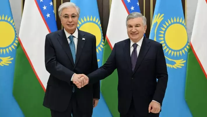 Мирзиёев и Токаев обсудили региональные проекты и экспорт «зеленой» энергии