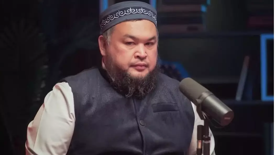 Адамдарды сиырмен салыстырғаны үшін «ұстаз-блогер» жауапкершілікке тартылды