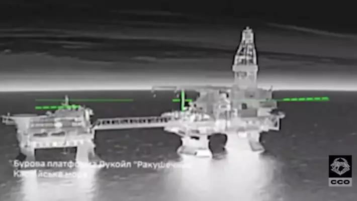 Украина заявила об ударе по буровым платформам «Лукойла» в Каспийском море