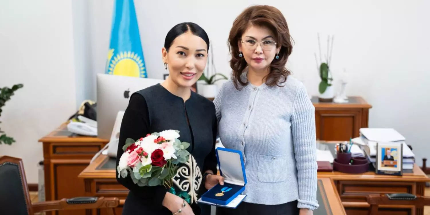 Белгілі журналист Самал Ибраева «Ерен еңбегі үшін» медалімен марапатталды