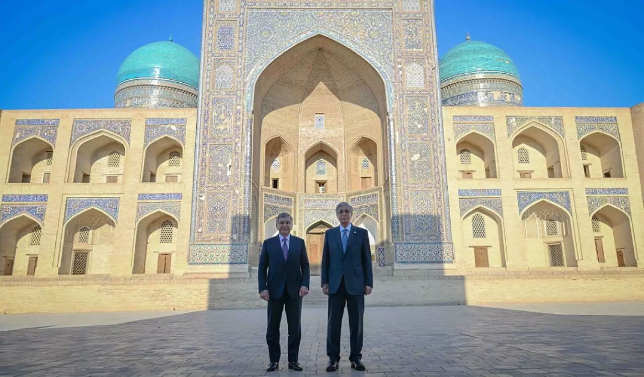 Токаев и Мирзиёев осмотрели достопримечательности Бухары