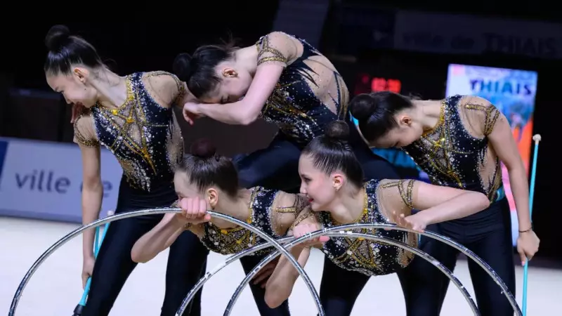 Көркем гимнасшыларымыз топтық жаттығудан әлем Кубогында күміс жүлде алды