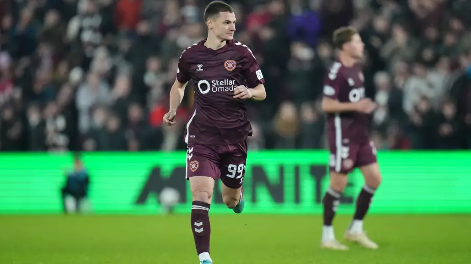 "Хартс" Чеснокова выиграл первый круг чемпионата Шотландии. Что дальше? (ВИДЕО)