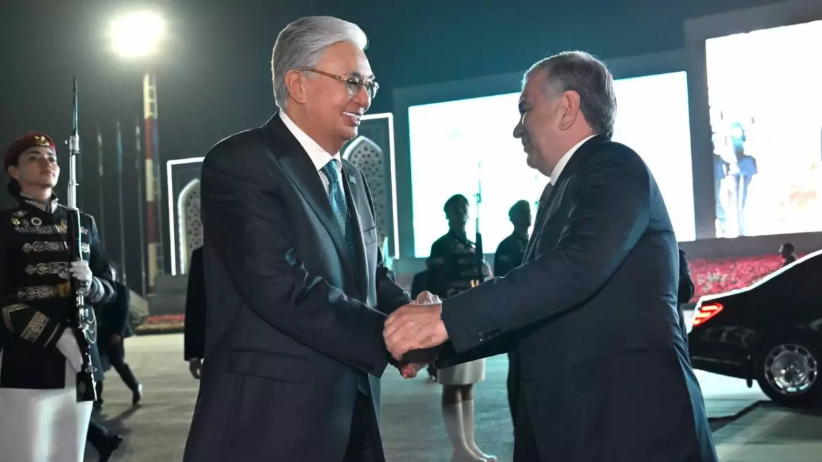 Тоқаевтың Өзбекстанға жұмыс сапары аяқталды