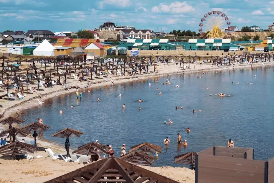 На границе с Казахстаном находится шикарный курорт России с солеными озерами, кумысом и другими достопримечательностями.