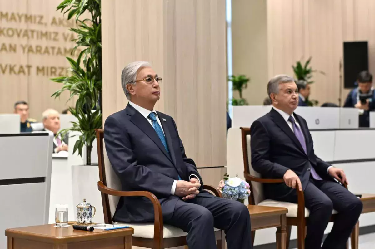 Лидеры Казахстана и Узбекистана посетили Ситуационный центр в Бухаре.