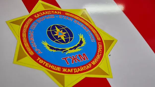 Веранда жилого дома загорелась в Петропавловске