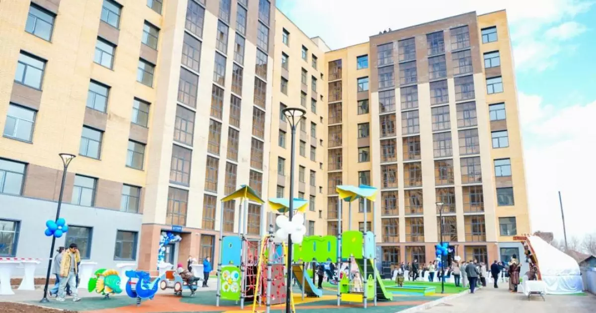   Астанада үш жылдан бері құрылысы тоқтап қалған тұрғын үй аяқталып, үлескерлер баспаналы болды   