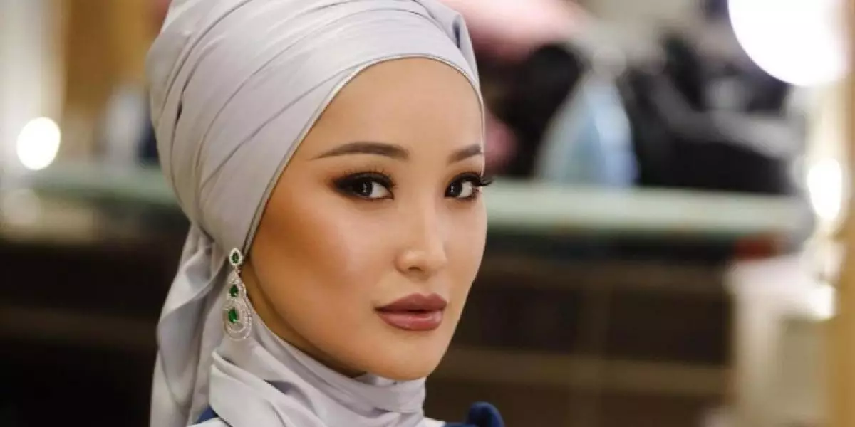 «Самооценка мықты»: Мөлдір Әуелбекова жазбасымен мазаққа қалды