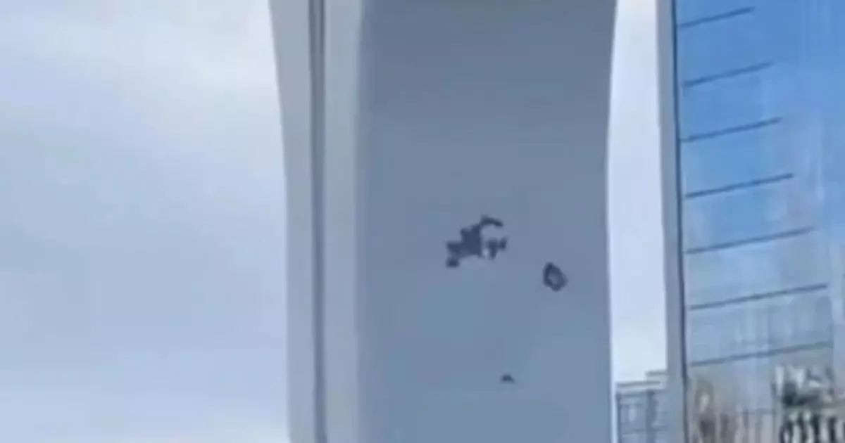  Астанадағы LRT тіректерінің бояуы кете бастаған 