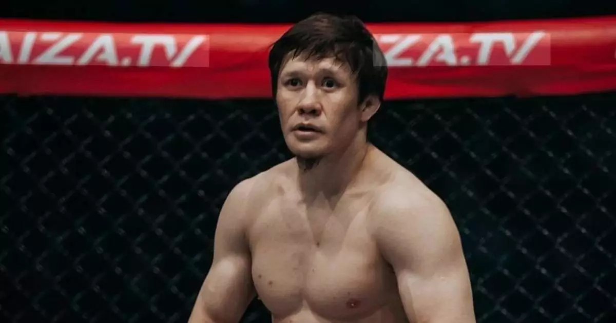  Мощным нокаутом завершился бой Жумагулова на турнире в Алматы 