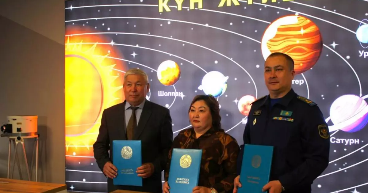   Ғарышкерлер күні қарсаңында Ақтөбеде білім мен мамандықты ұштастырған жоба басталды   