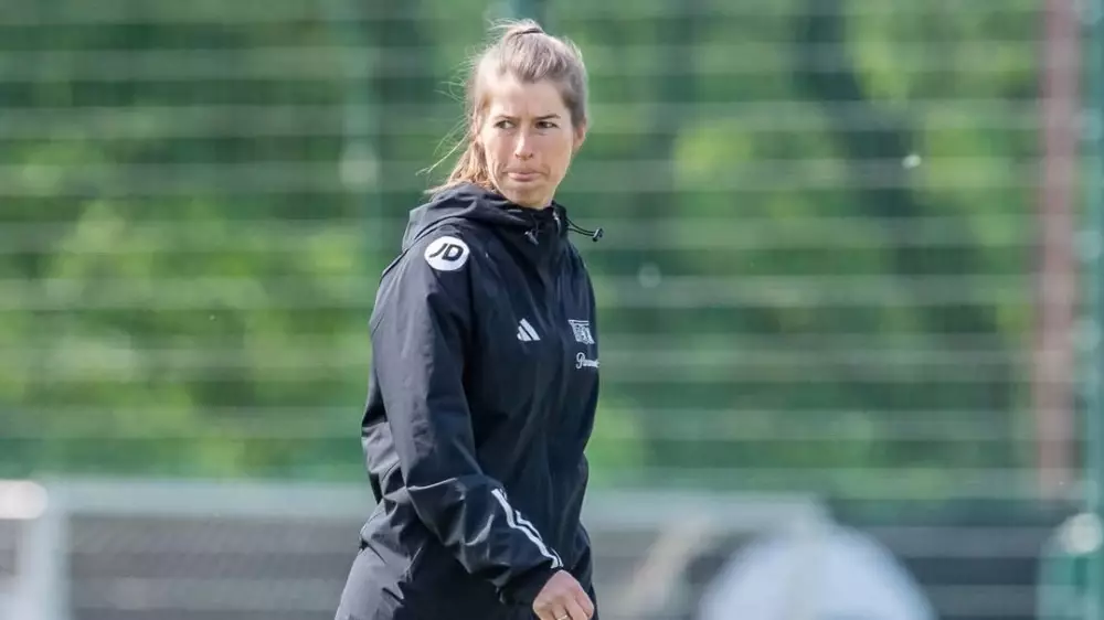 Впервые в истории - клуб из Германии назначил женщину главным тренером