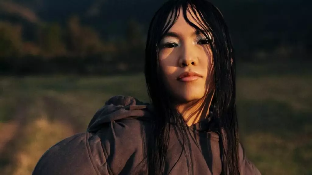 Казахстанская певица Yenlik случайно засняла Максима Галкина на видео в Нью-Йорке