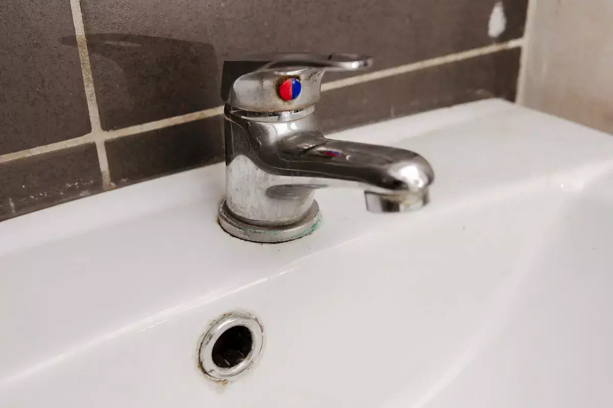 В Актау из-за аварии снижено давление воды в ряде микрорайонов - новости на Lada.kz 12.04.2026