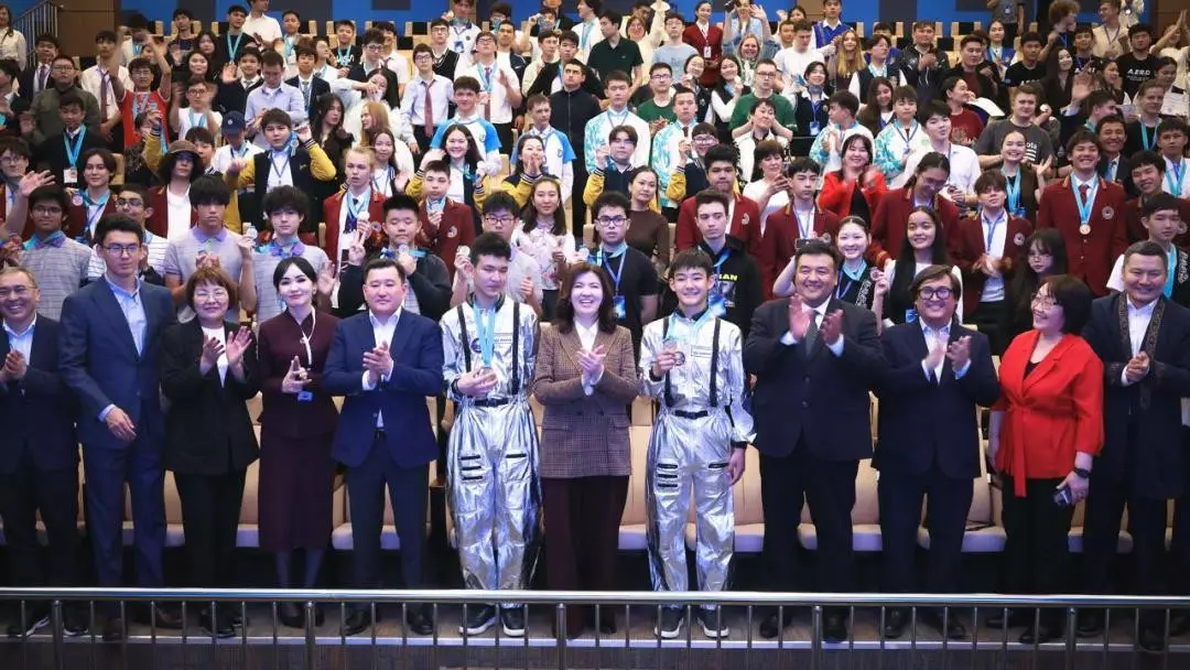 22 школьника заняли первое место в конкурсе «Открываем мир науки»