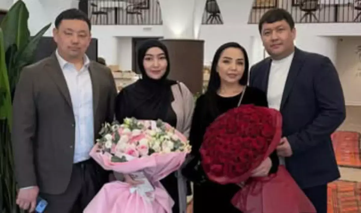 «Құда-құдағи асуы басталғалы жатыр»: Алтынай Жорабаева қуанышымен бөлісті