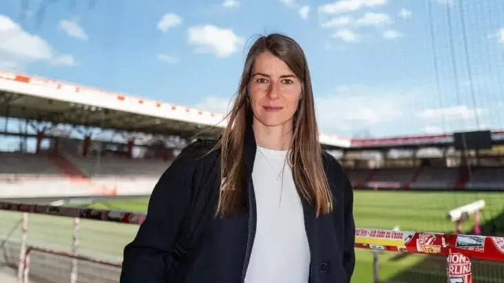 Германия футболында жаңа кезең: әйел бапкер ерлер клубын тізгіндеді