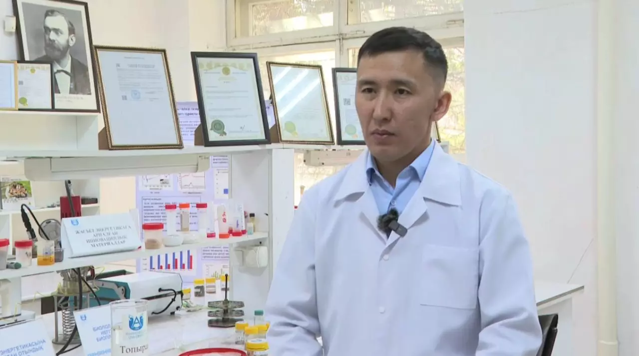 Экогель против засухи и эрозии создали учёные Восточного Казахстана