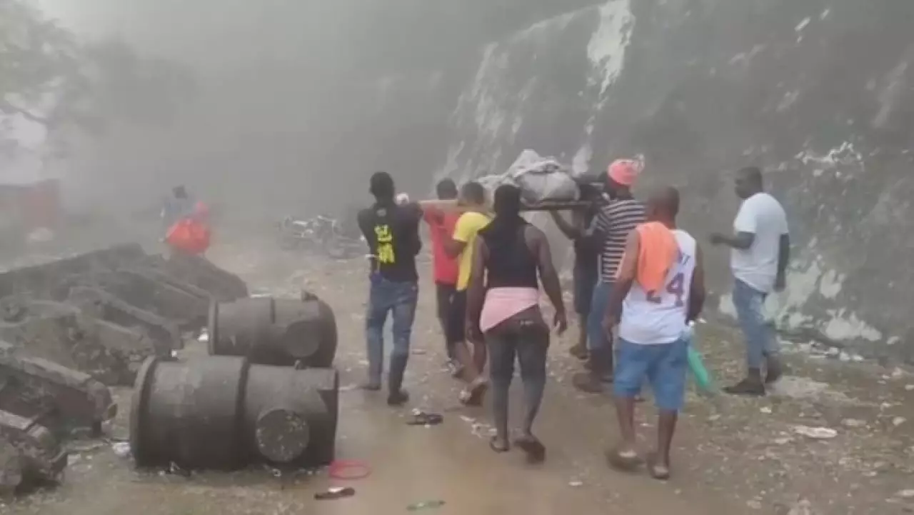 Гаитиде мереке тойлауға жиналғандар бірін-бірі таптап өлтірді