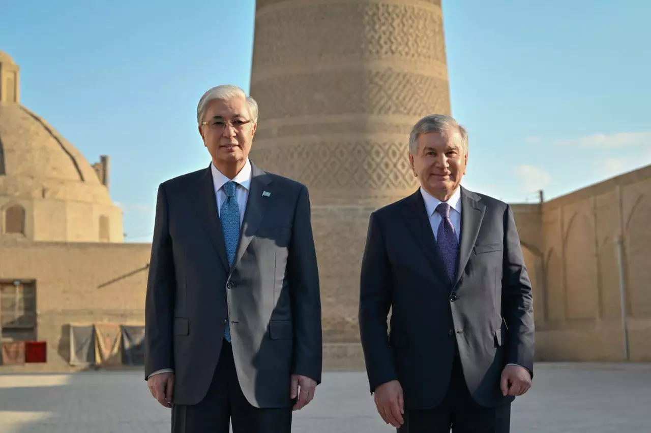 Президенты Казахстана и Узбекистана посетили достопримечательности Бухары