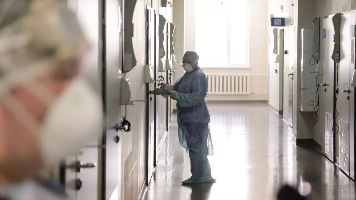 Состояние пострадавшей при пожаре в жилом доме Астаны оценивается как тяжелое