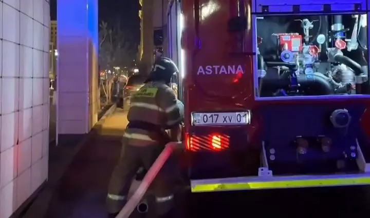 Астанада өрт кезінде үш бала қаза тапты: аман қалған әйелдің жағдайы белгілі болды