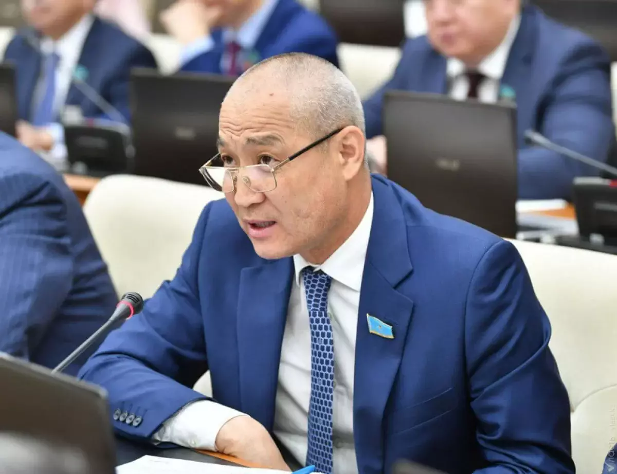 Едил Жанбыршин: чем известен депутат, который «топит» за убийства животных в Казахстане