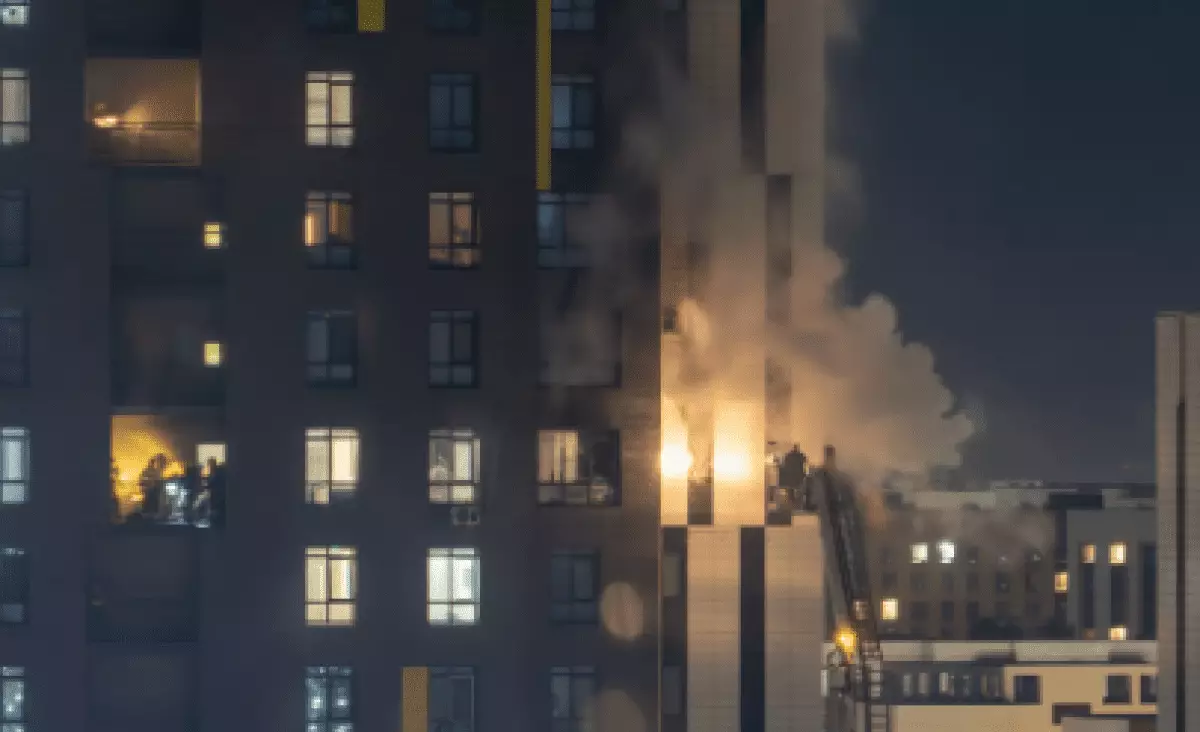 Трагедия в ЖК в Астане: трое детей погибли, выжившая женщина в реанимации