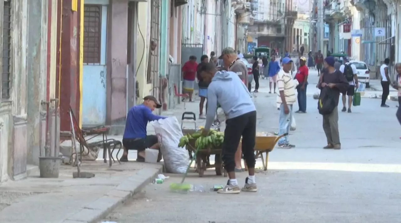    Куба АҚШ-пен келіссөзге дайын екенін білдірді 