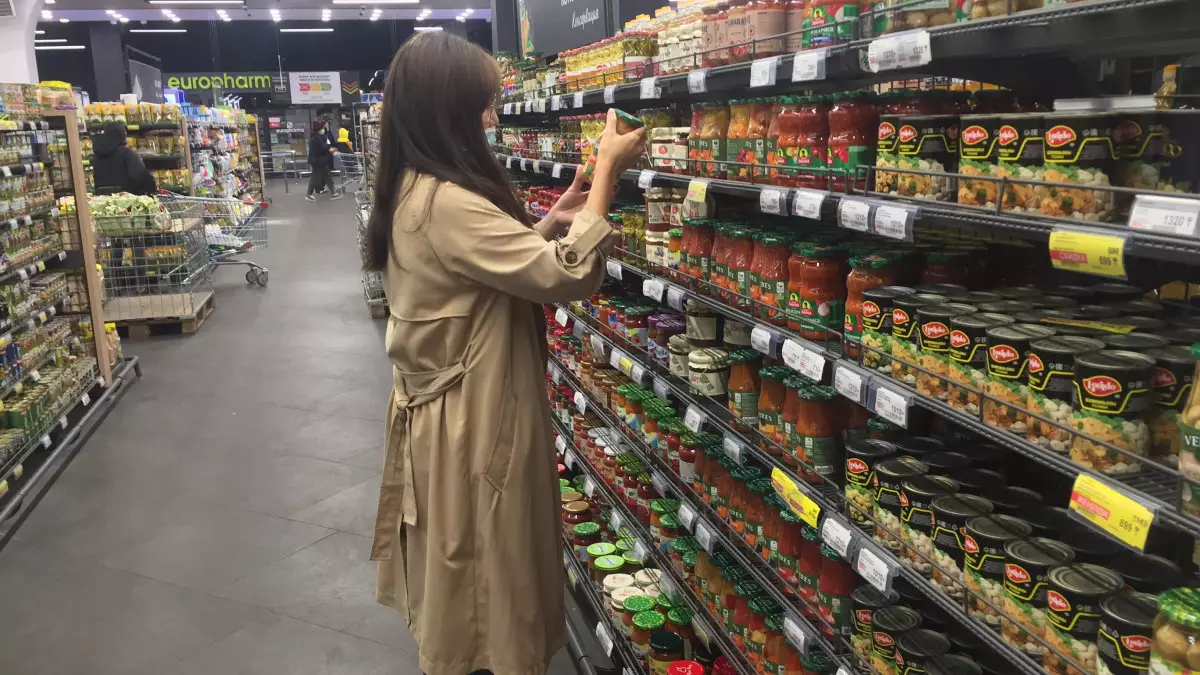 "Түрмедегідей жұмыс": Қазақстандықтар Galmart-та еңбек құқықтарының бұзылып жатқанын мәлімдеді