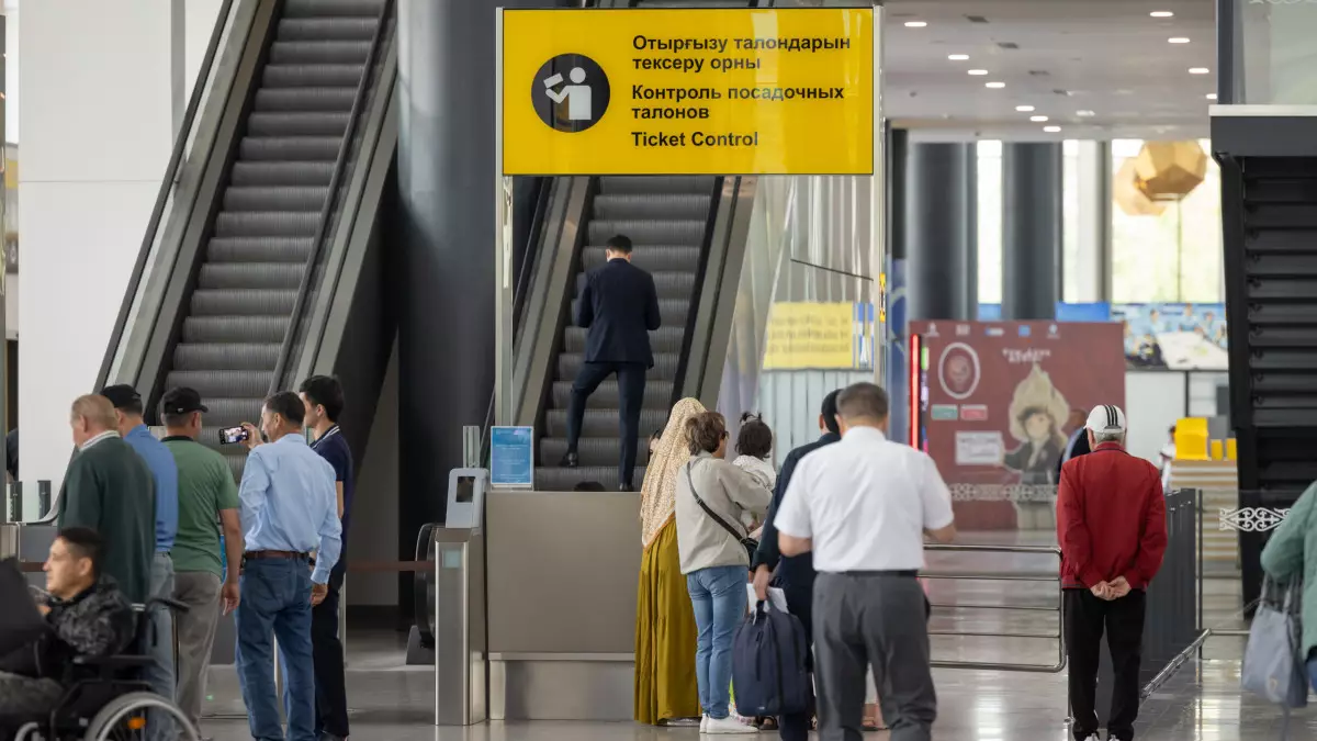 Четыре новых аэропорта планируют построить в Казахстане